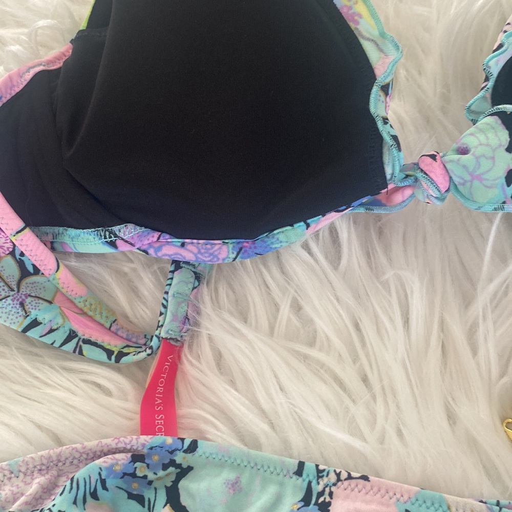 SOLD Victoria Secret Floral Bikini Set - Picture 6 of 6